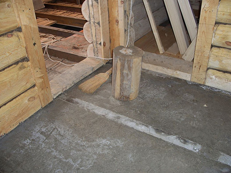 бетонный пол в деревянном доме