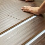 Правильная укладка ламината на бетонный пол с подложкой